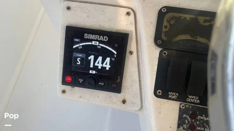 Slide: The Image of Autopilot - Simrad - 15878900