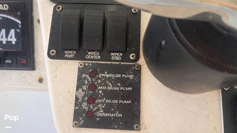 Slide: The Image of Windshield Wipers - 15878901