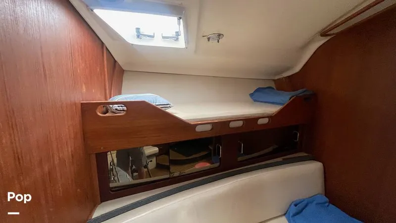 Slide: The Image of Stbd Side Bunks - 15878927