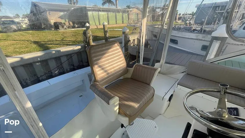 Slide: The Image of Helm Chair - 15878913