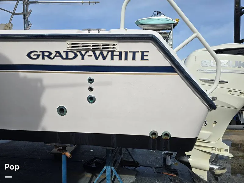 Slide: The Image of Grady-White 300 Marlin 2001 - 16711030