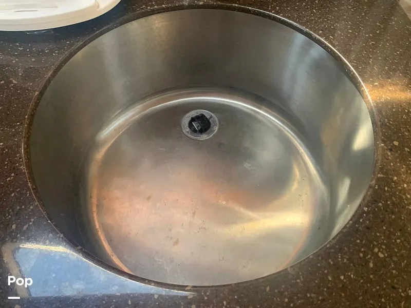 Slide: The Image of Sea Ray 350 Sundancer 2012 - 15875399