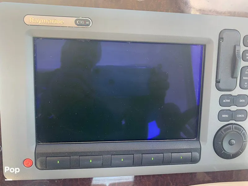 Slide: The Image of Raymarine Display - 15875430