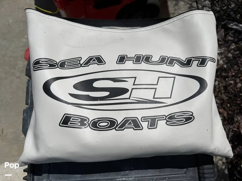 Slide: The Image of Sea Hunt Ultra 225 2018 - 15859638