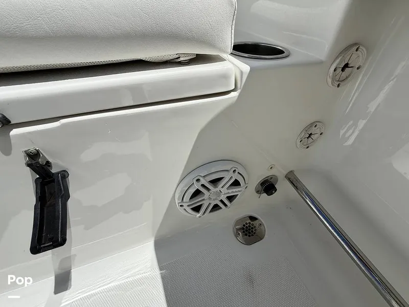 Slide: The Image of Sea Hunt Ultra 225 2018 - 15859569