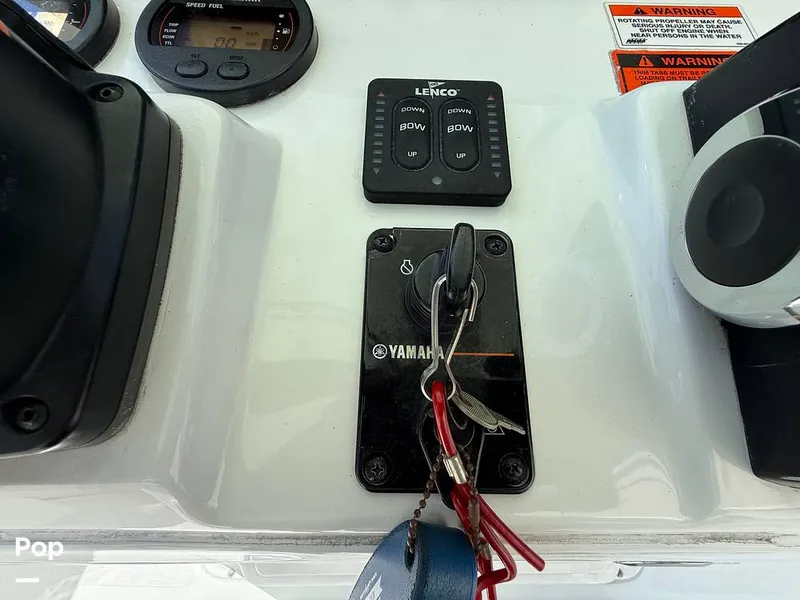 Slide: The Image of Sea Hunt Ultra 225 2018 - 15859610