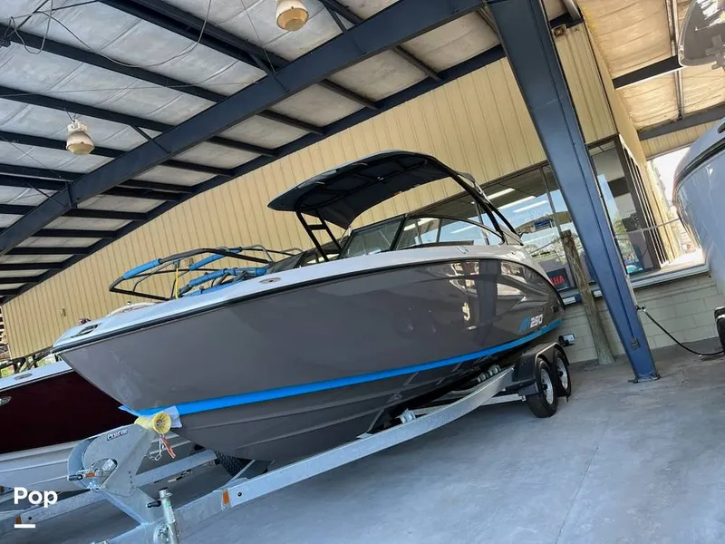 Slide: The Image of Comfortable Helm. - 15874778