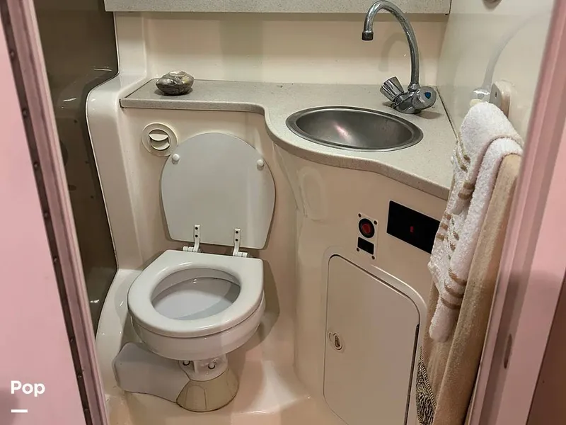 Slide: The Image of Rinker Fiesta Vee 342 2002 - 16369695