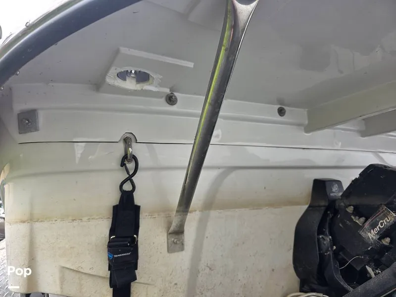 Slide: The Image of Crownline Boats 240 LS 2007 - 15878678