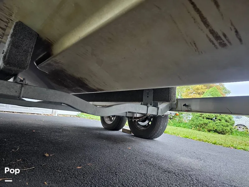 Slide: The Image of Crownline Boats 240 LS 2007 - 15878684