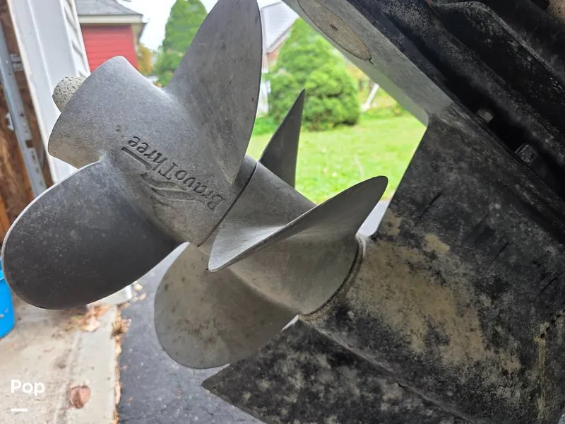 Slide: The Image of Crownline Boats 240 LS 2007 - 15878690