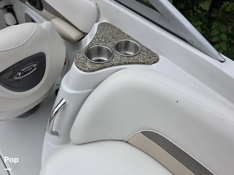 Slide: The Image of Crownline Boats 240 LS 2007 - 15878699