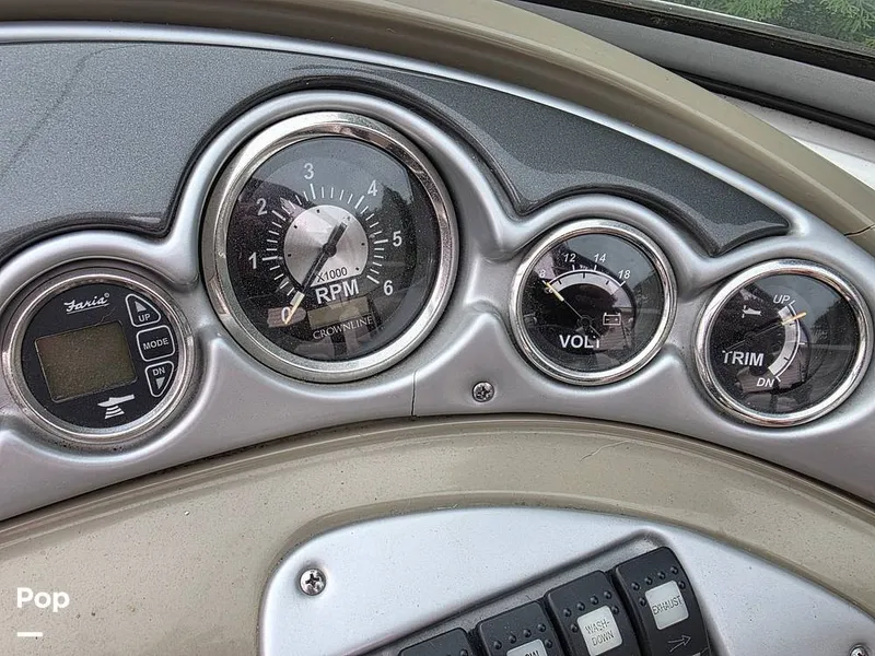 Slide: The Image of Crownline Boats 240 LS 2007 - 15878710