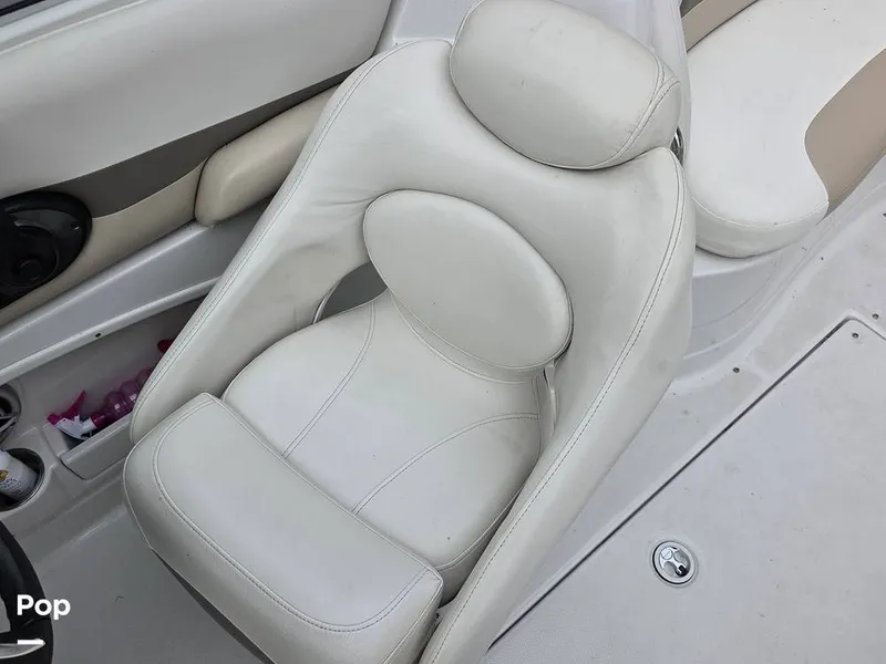 Slide: The Image of Crownline Boats 240 LS 2007 - 15878716