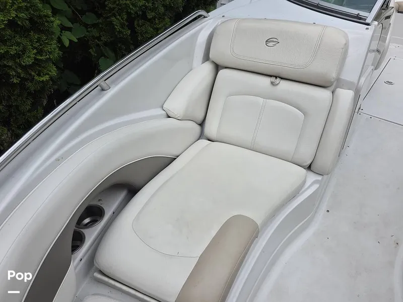 Slide: The Image of Crownline Boats 240 LS 2007 - 15878734