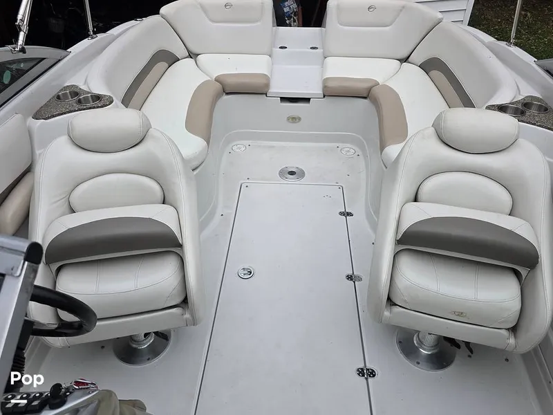 Slide: The Image of Crownline Boats 240 LS 2007 - 15878736