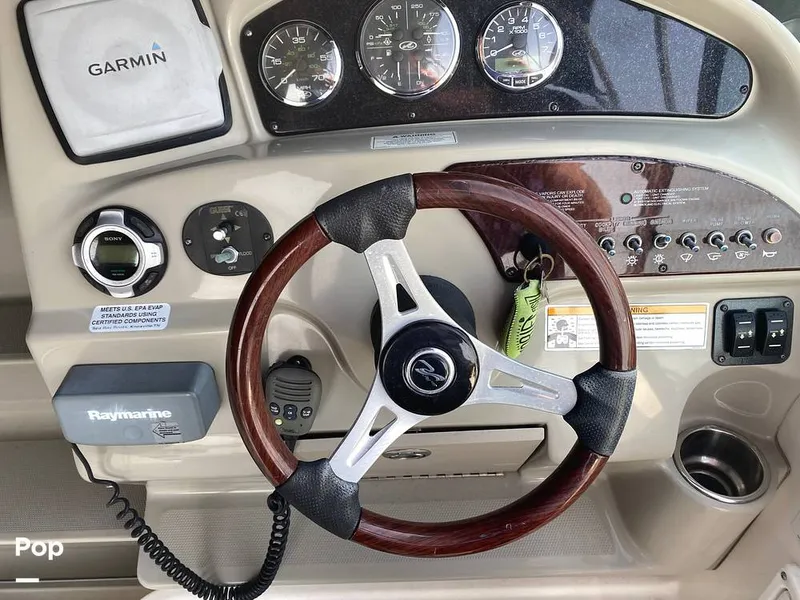 Slide: The Image of Sea Ray 240 Sundancer 2011 - 15906226