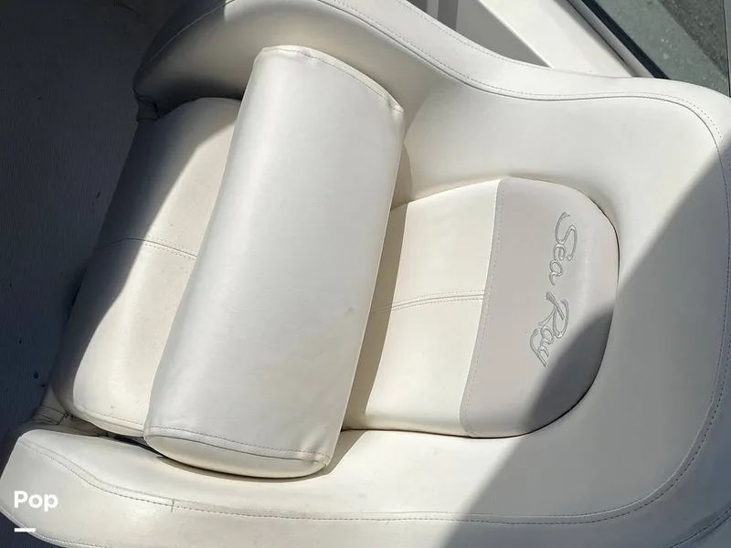 Slide: The Image of Sea Ray 240 Sundancer 2011 - 15906232
