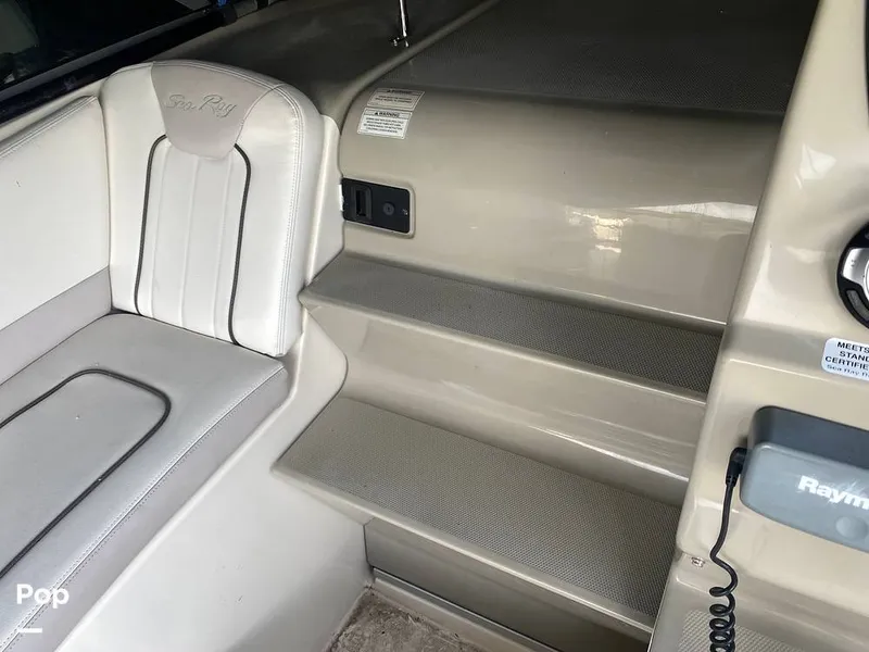 Slide: The Image of Sea Ray 240 Sundancer 2011 - 15906237