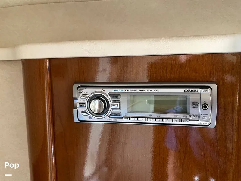 Slide: The Image of Sea Ray 240 Sundancer 2011 - 15906244