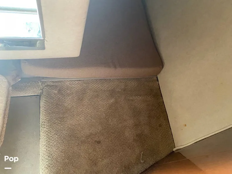 Slide: The Image of Sea Ray 240 Sundancer 2011 - 15906247