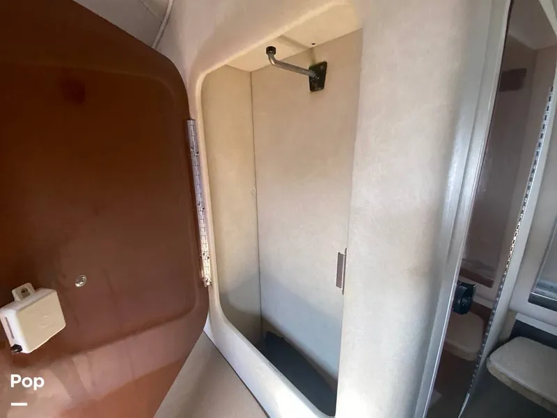 Slide: The Image of Sea Ray 240 Sundancer 2011 - 15906252