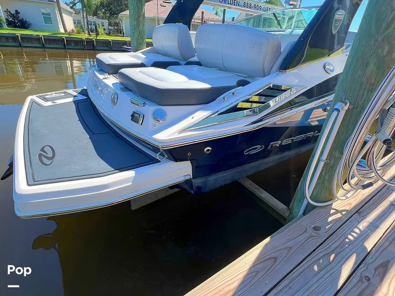 Slide: The Image of Regal 24 FasDeck RX 2015 - 15893760