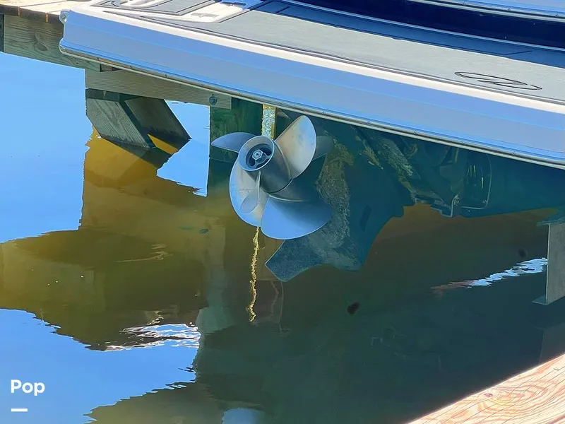 Slide: The Image of Regal 24 FasDeck RX 2015 - 15893766