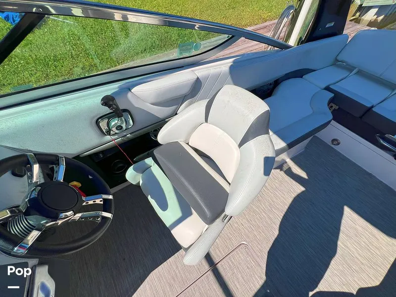 Slide: The Image of Regal 24 FasDeck RX 2015 - 15893787