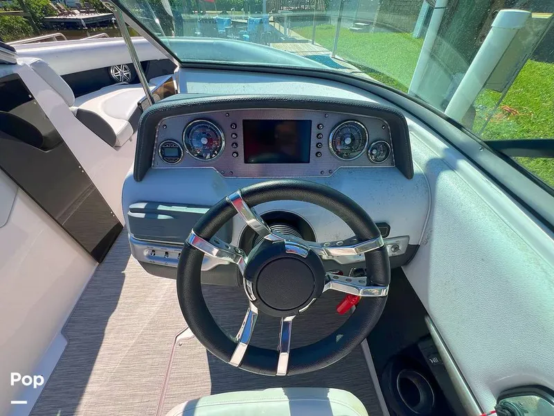 Slide: The Image of Regal 24 FasDeck RX 2015 - 15893789