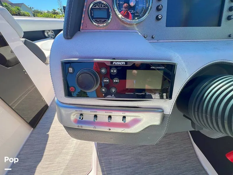 Slide: The Image of Regal 24 FasDeck RX 2015 - 15893792