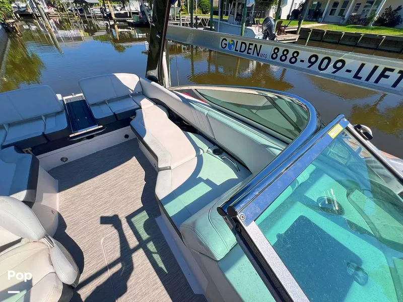 Slide: The Image of Regal 24 FasDeck RX 2015 - 15893809