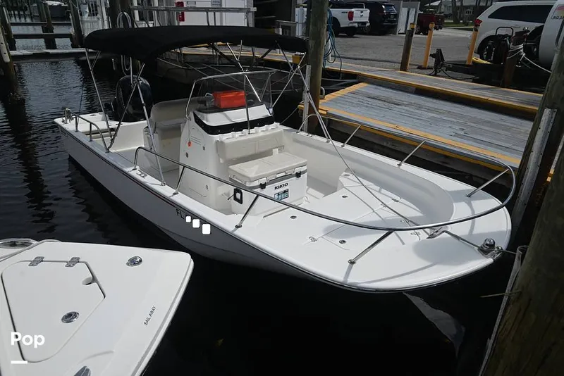 Slide: The Image of Boston Whaler 21 Montauk 2024 - 15858661