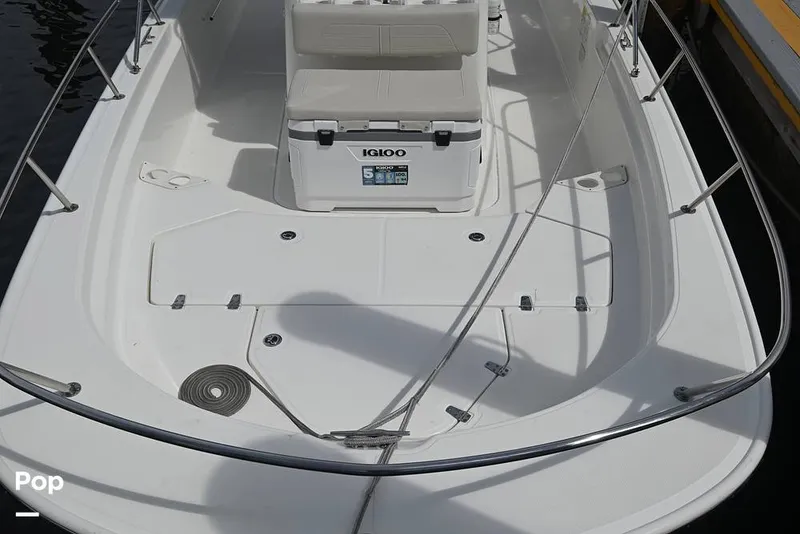 Slide: The Image of Boston Whaler 21 Montauk 2024 - 15858660