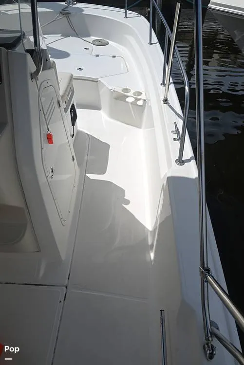 Slide: The Image of Boston Whaler 21 Montauk 2024 - 15858707