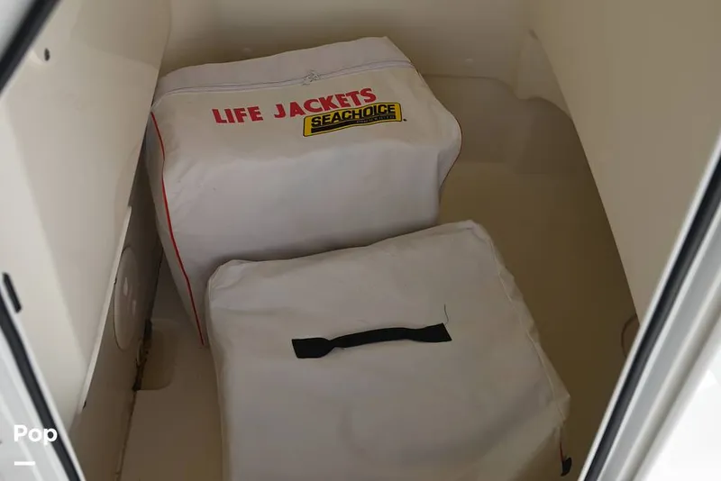 Slide: The Image of Boston Whaler 21 Montauk 2024 - 15858709