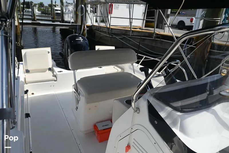 Slide: The Image of Boston Whaler 21 Montauk 2024 - 15858687
