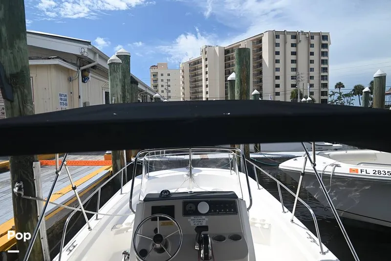 Slide: The Image of Boston Whaler 21 Montauk 2024 - 15858682