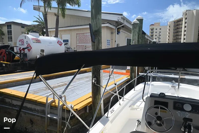 Slide: The Image of Boston Whaler 21 Montauk 2024 - 15858683