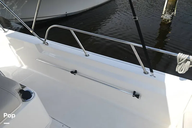 Slide: The Image of Boston Whaler 21 Montauk 2024 - 15858705