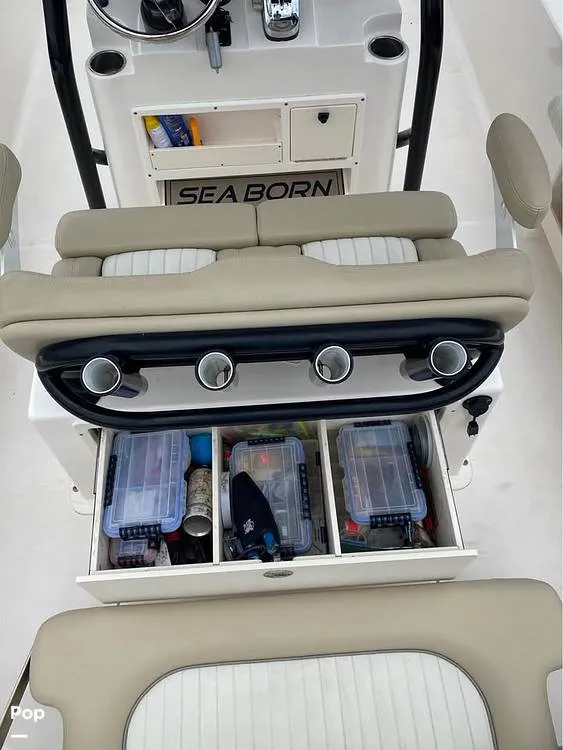 Slide: The Image of Sea Born FX25 Bay 2019 - 15930413