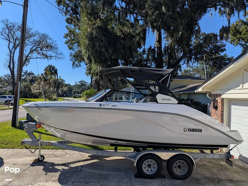 The Image of Yamaha 222SE 2024 - 16020445