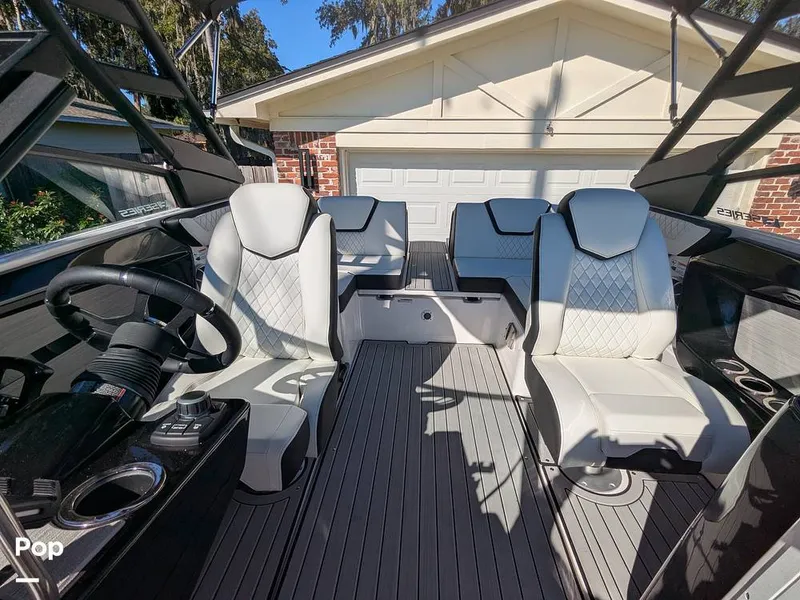 Slide: The Image of Yamaha 222SE 2024 - 16020385