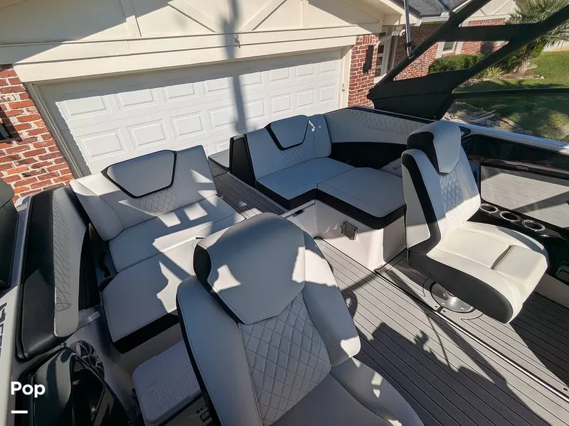 Slide: The Image of Yamaha 222SE 2024 - 16020386