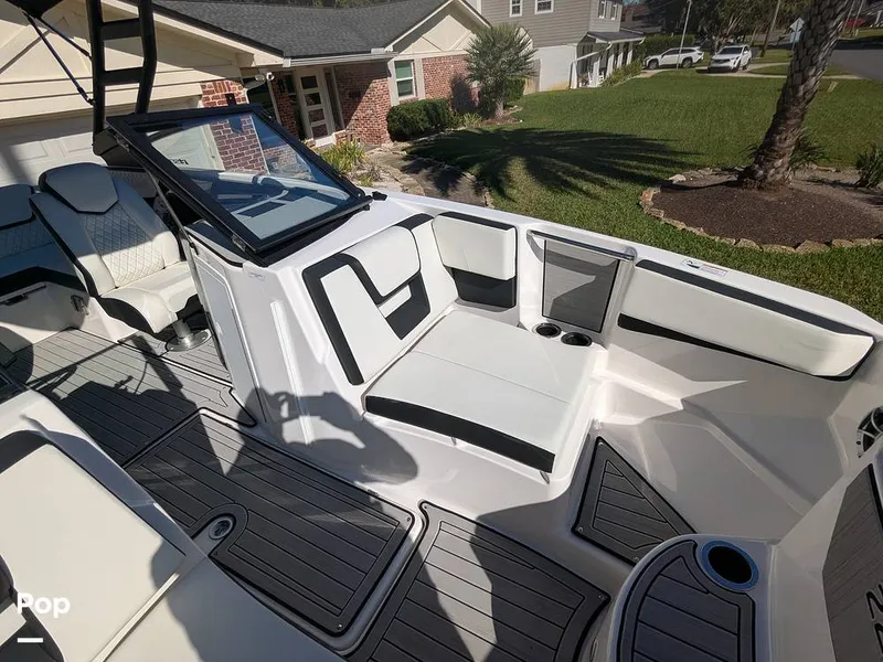 Slide: The Image of Yamaha 222SE 2024 - 16020396