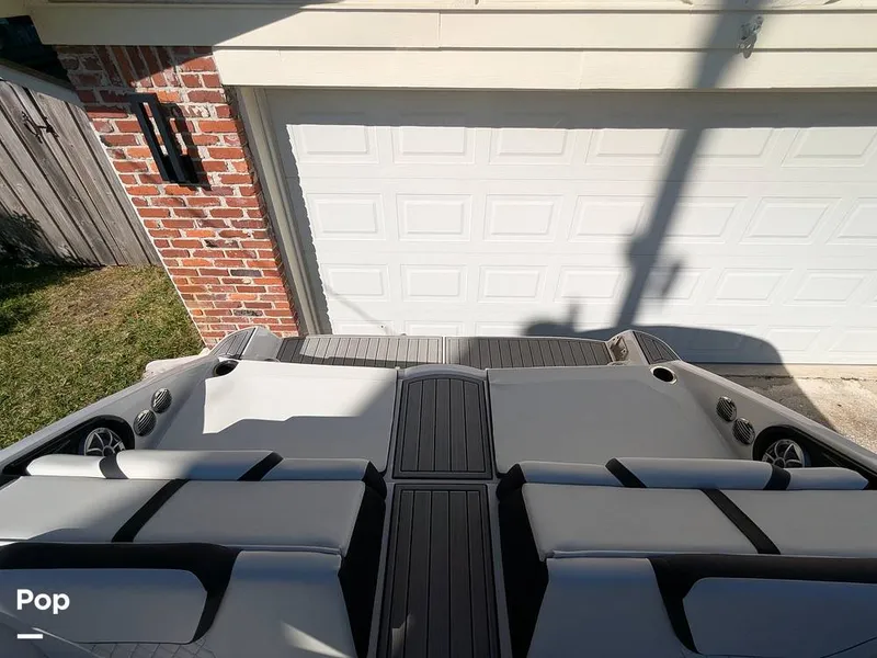 Slide: The Image of Yamaha 222SE 2024 - 16020388