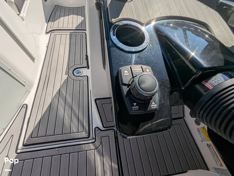 Slide: The Image of Yamaha 222SE 2024 - 16020407