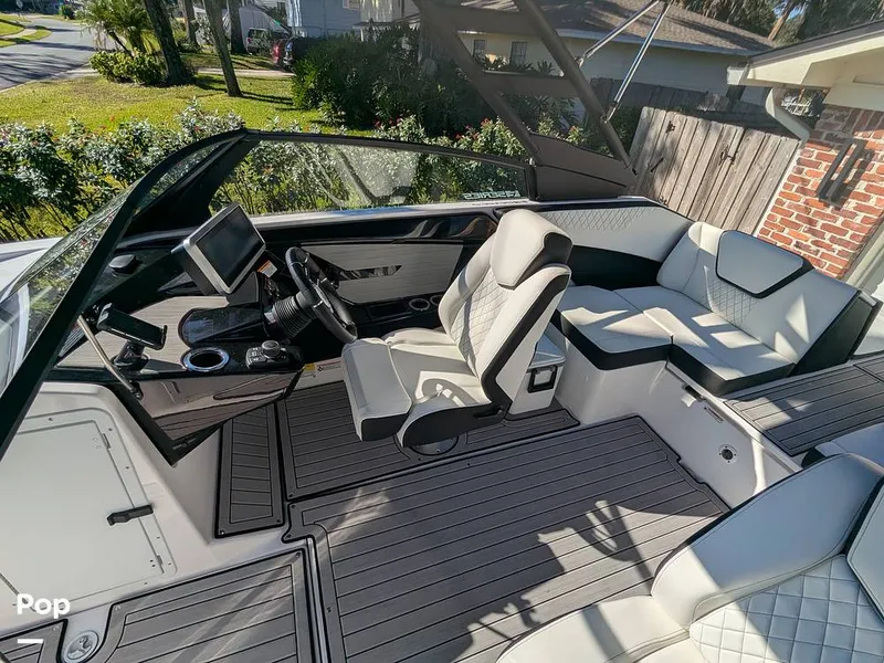 Slide: The Image of Yamaha 222SE 2024 - 16020384