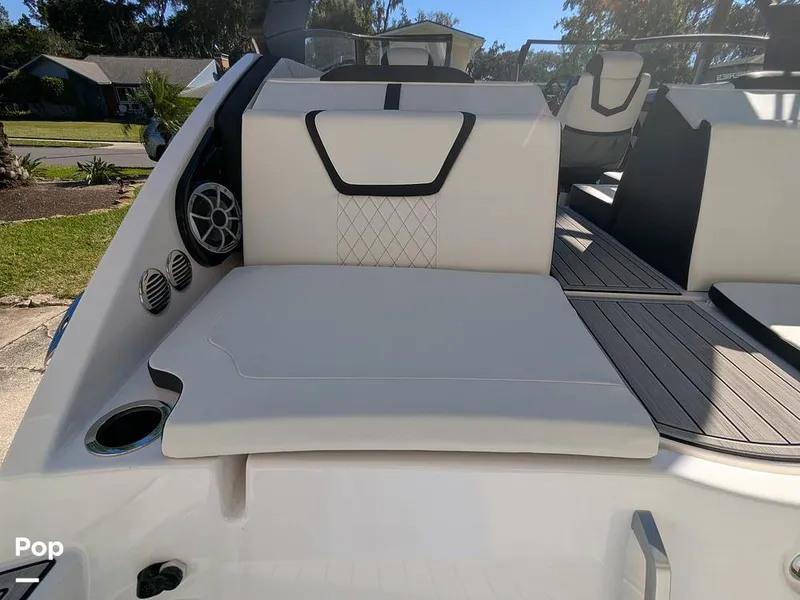 Slide: The Image of Transom Seat - 16020451