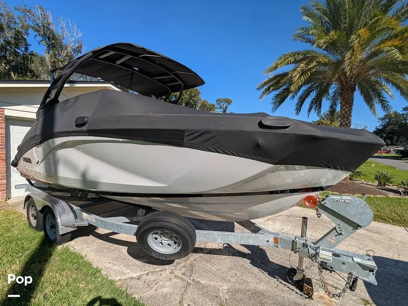 Slide: The Image of Yamaha 222SE 2024 - 16020365